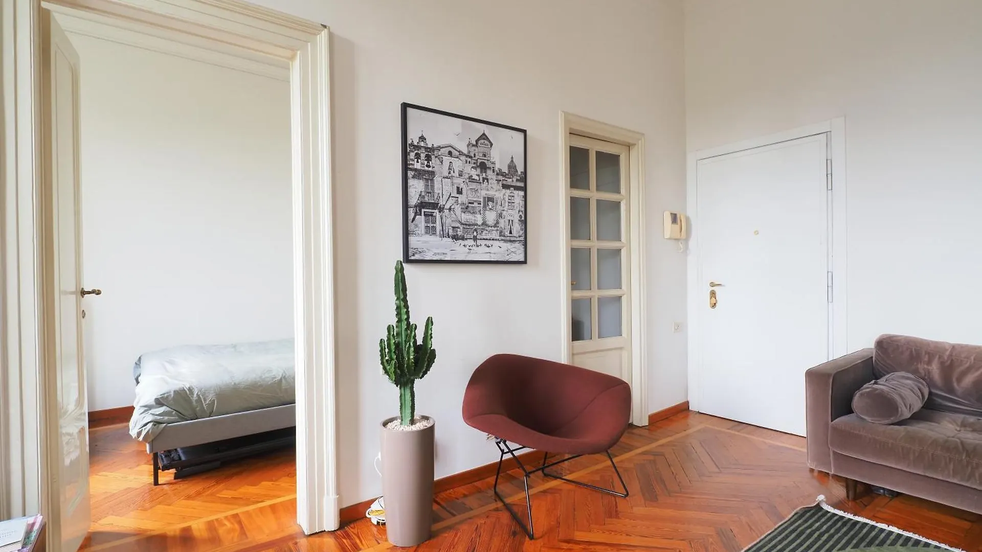 Piano Alto Vista Sul Parco Apartment Milan Italy